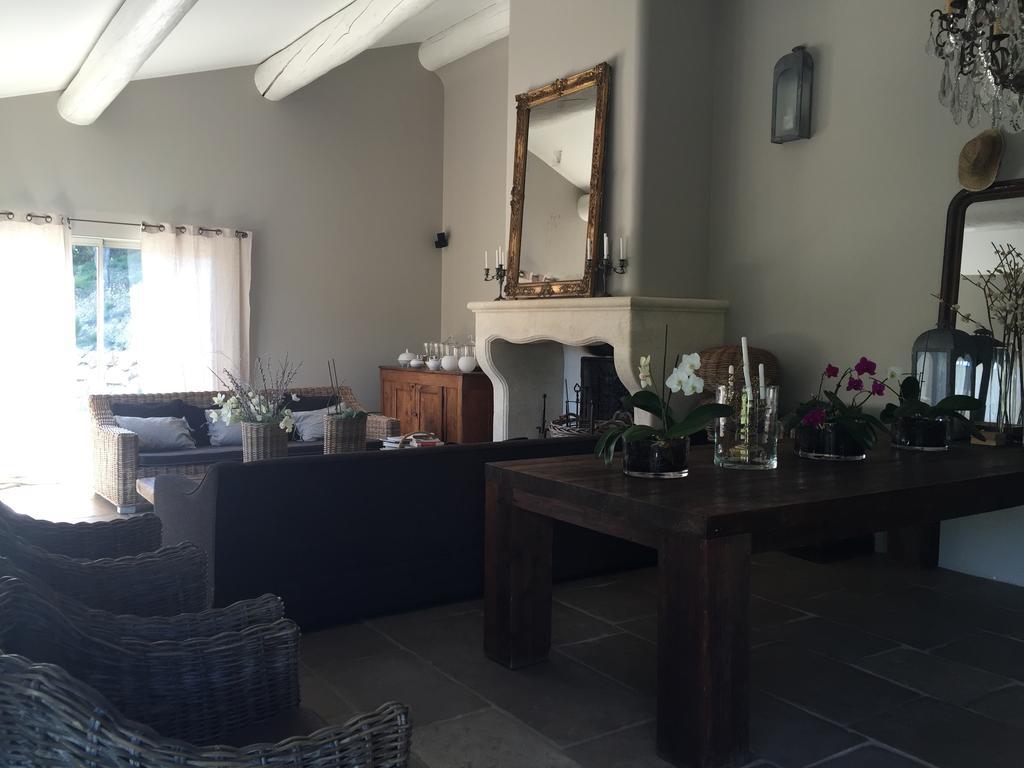 Hôtel La Maison Des Collines à Allemagne-en-Provence Extérieur photo